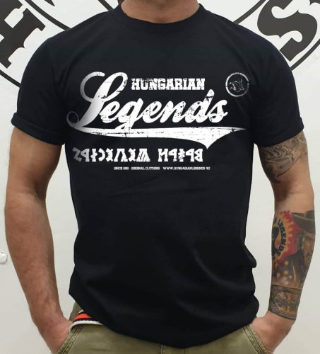 Rovás írásos férfi rövid ujjú póló