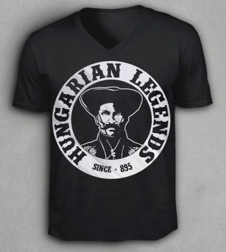 Magyar betyár mintás férfi v-nyakú póló