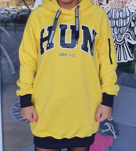 HUN feliratos női hosszított, kapucnis pulóver