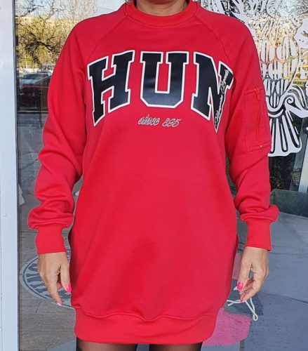 HUN feliratos női hosszított pulóver