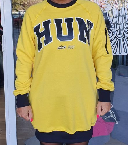 HUN feliratos női hosszított pulóver