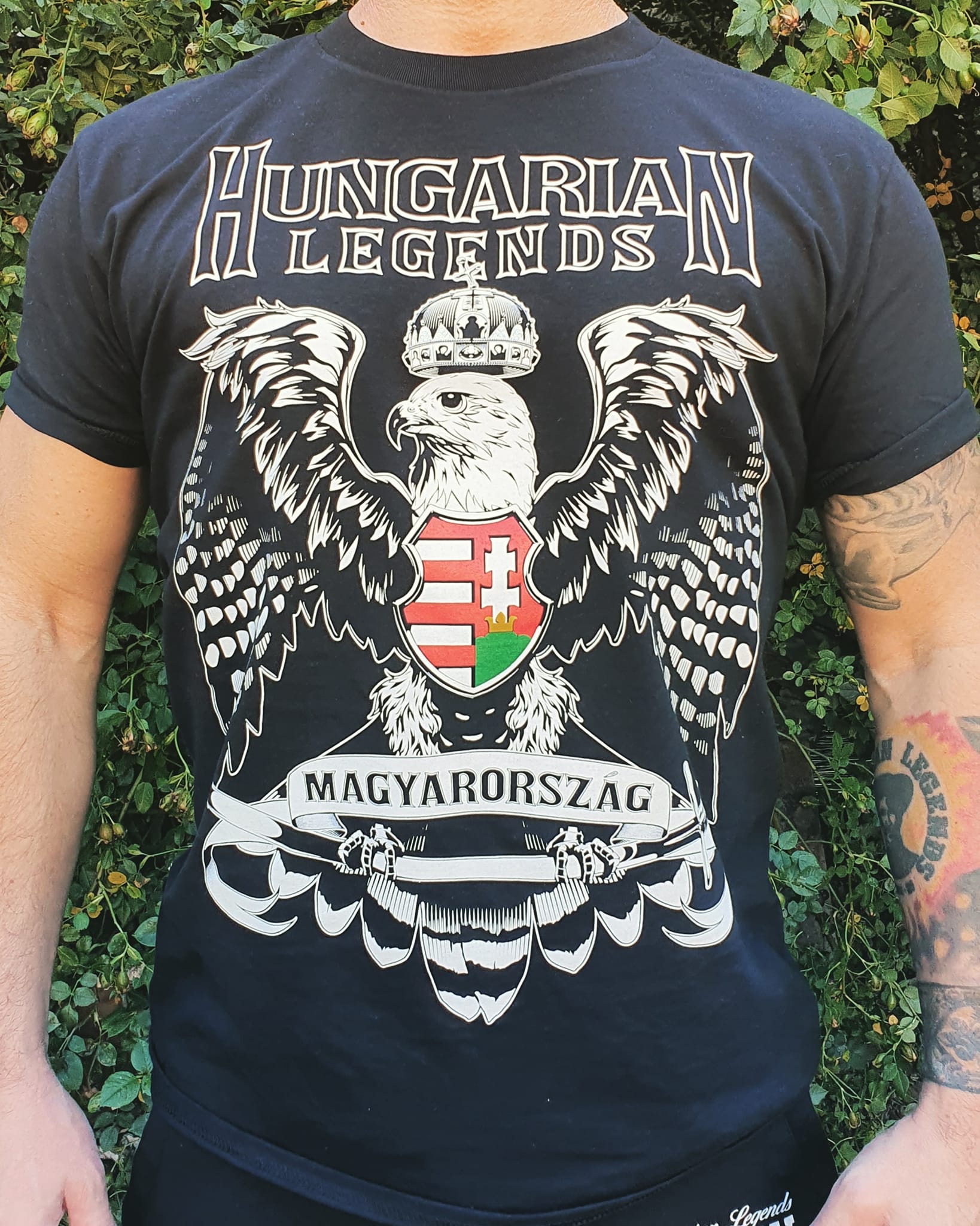 Új, sólyom mintás Hungarian Legends pólók