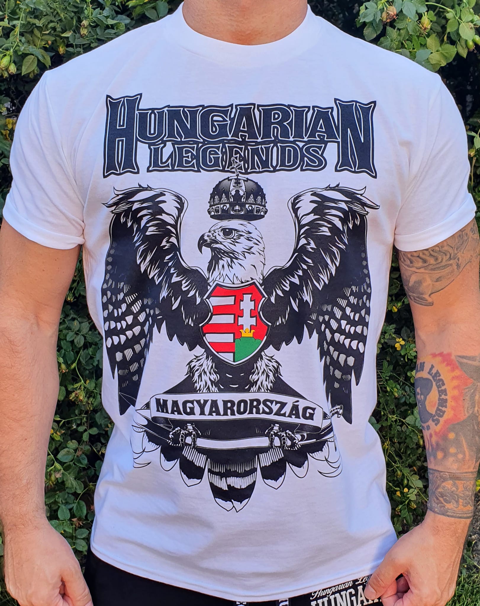 Új, sólyom mintás Hungarian Legends pólók